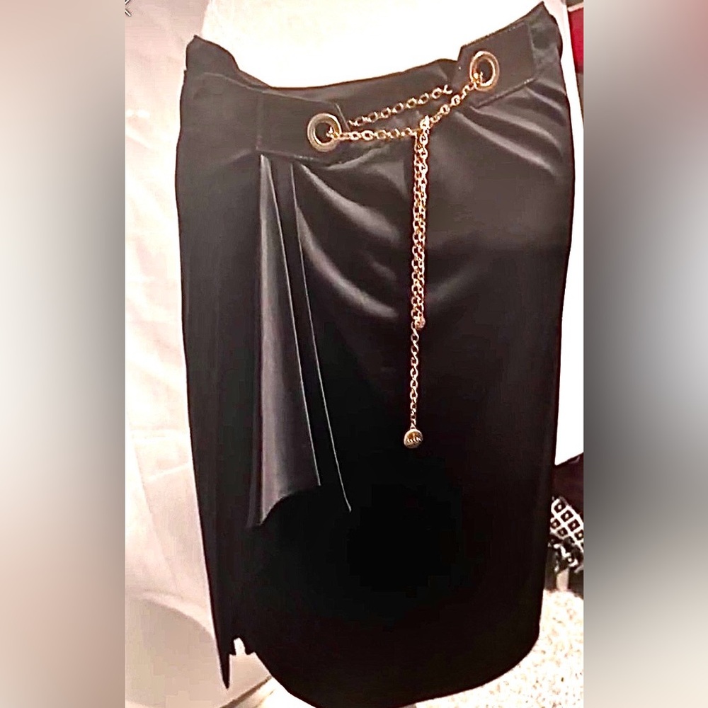 🎱NWT🎱GUCCI Skirt Black🎱